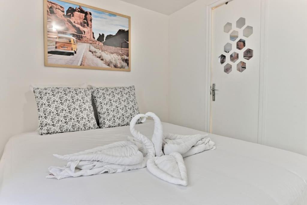 Appartement Proche Canal Saint Martin ปารีส ภายนอก รูปภาพ