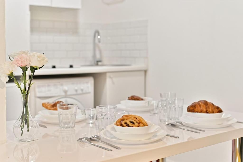 Appartement Proche Canal Saint Martin ปารีส ภายนอก รูปภาพ