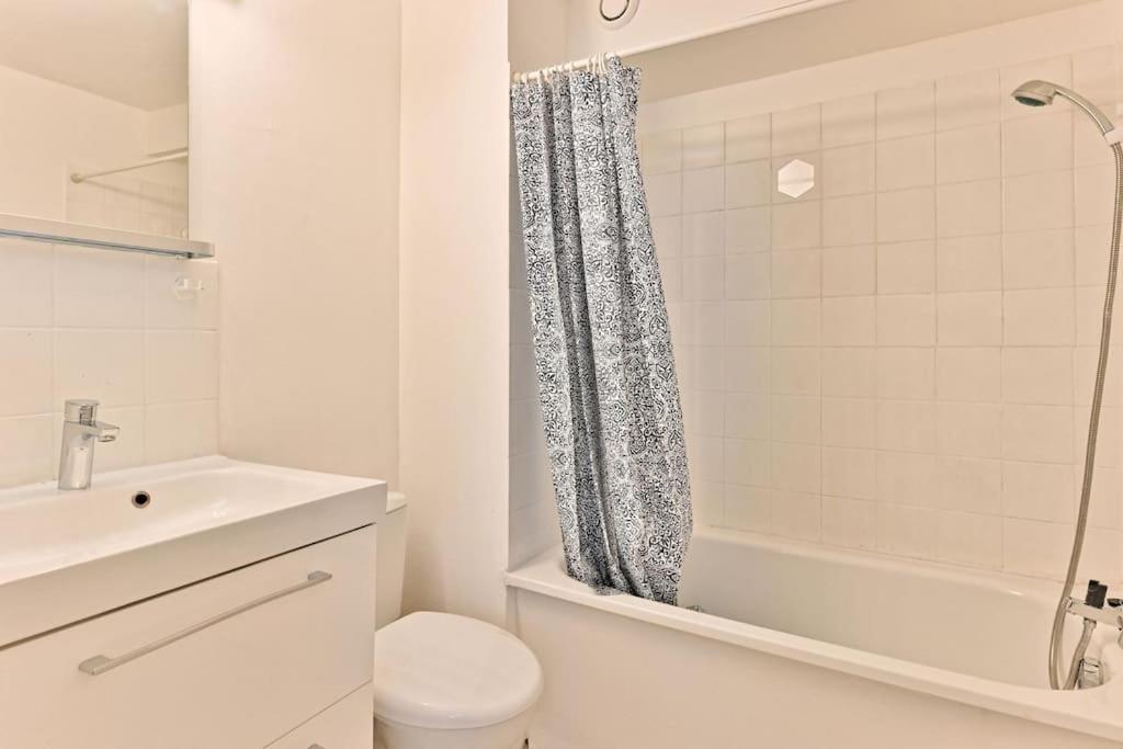 Appartement Proche Canal Saint Martin ปารีส ภายนอก รูปภาพ