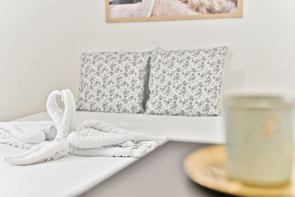 Appartement Proche Canal Saint Martin ปารีส ภายนอก รูปภาพ